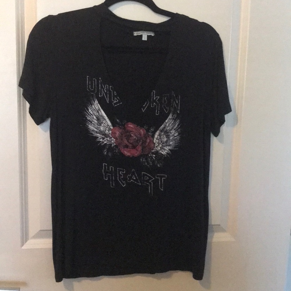 black graphic keyhole tee